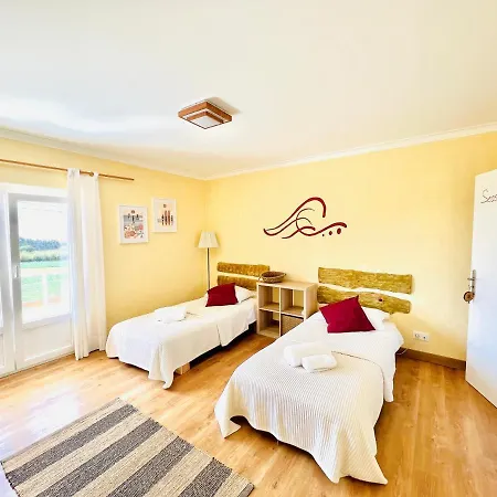 Guest house Ocean Tree Ferrel Serra d'El-Rei